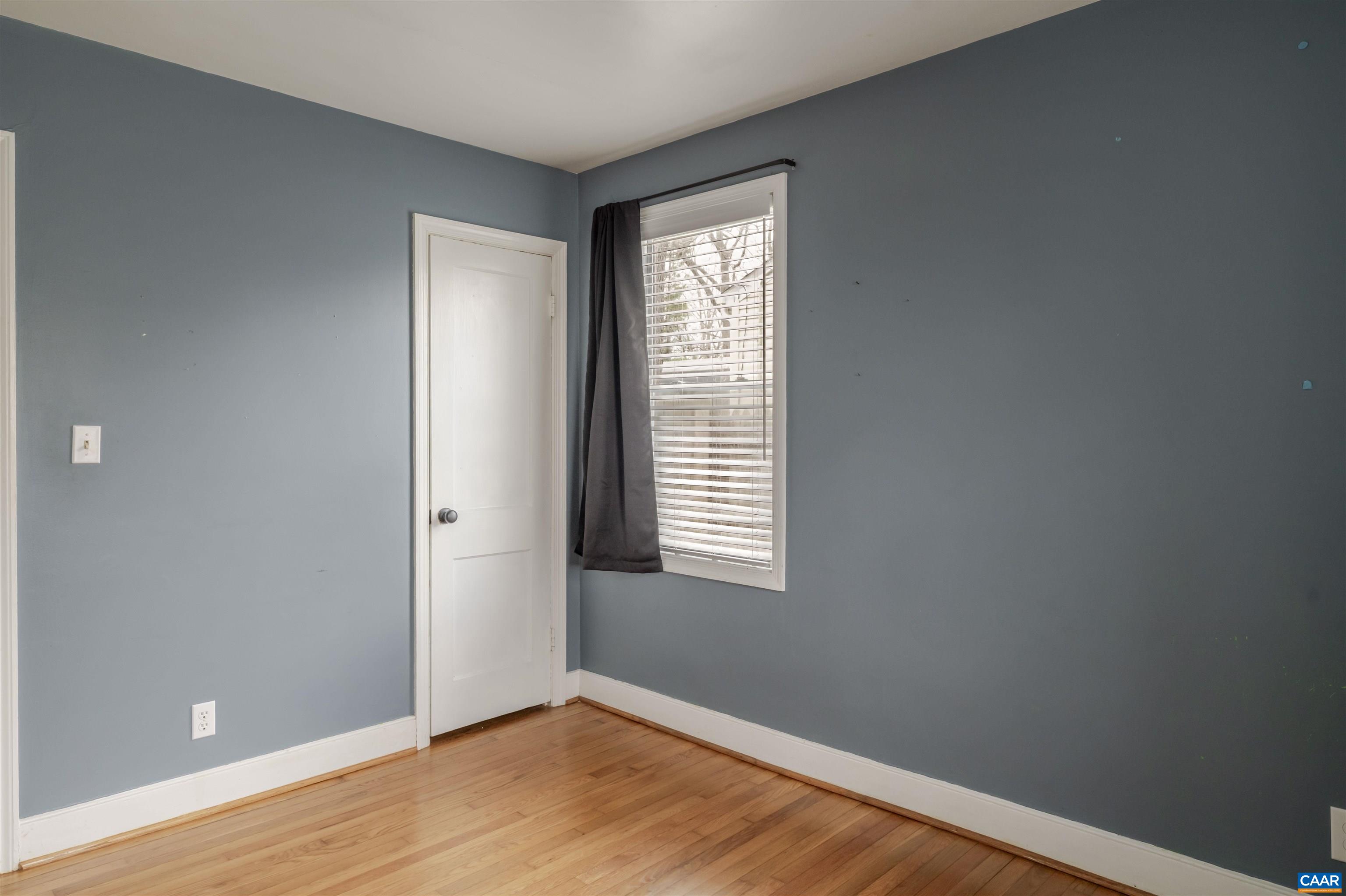 424 OAK AVE, WAYNESBORO, Virginia 22980, 7 Bedrooms Bedrooms, ,3 BathroomsBathrooms,Residential,Home Sweet Home,424 OAK AVE,674353 MLS # 674353