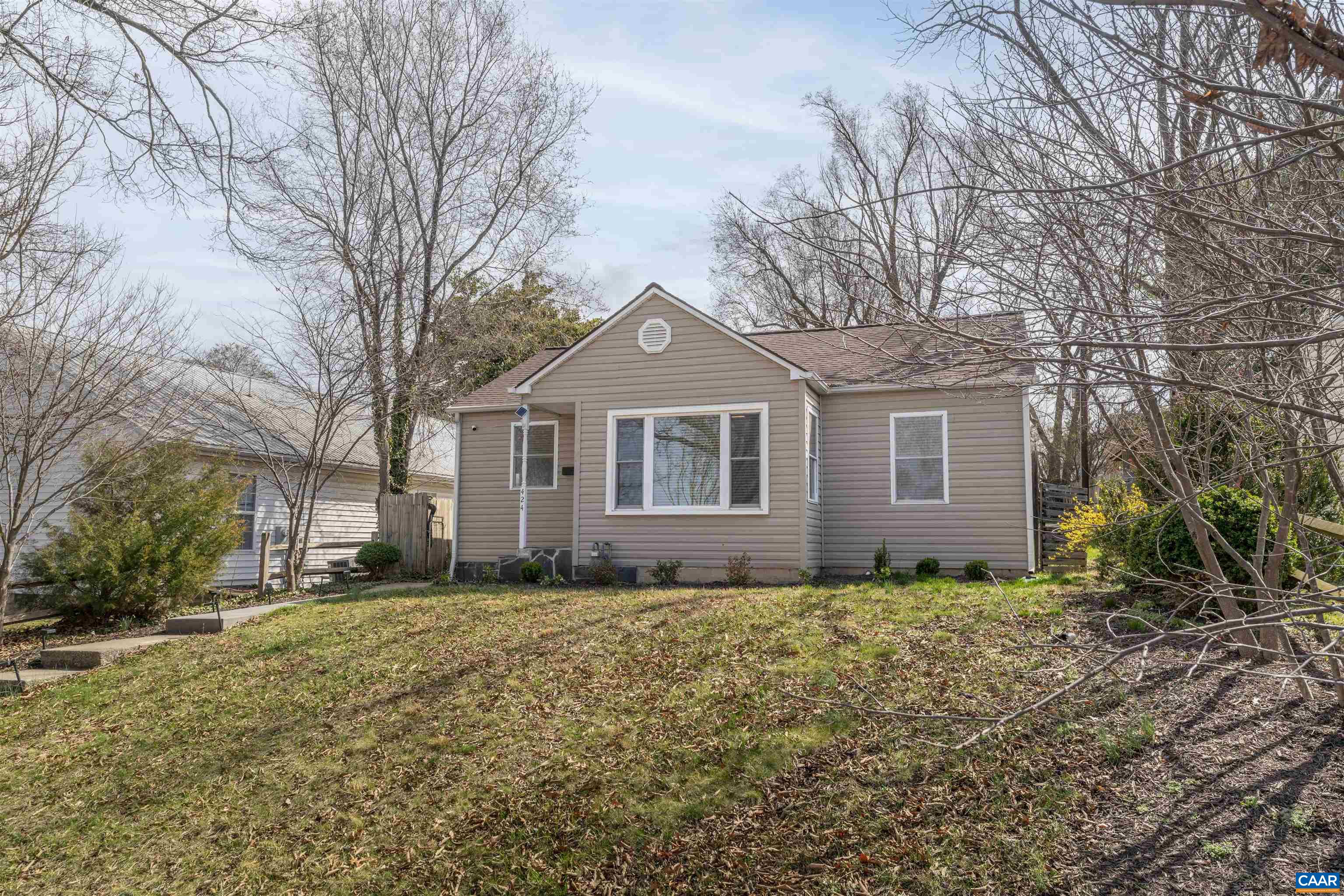 424 OAK AVE, WAYNESBORO, Virginia 22980, 7 Bedrooms Bedrooms, ,3 BathroomsBathrooms,Residential,Home Sweet Home,424 OAK AVE,674353 MLS # 674353