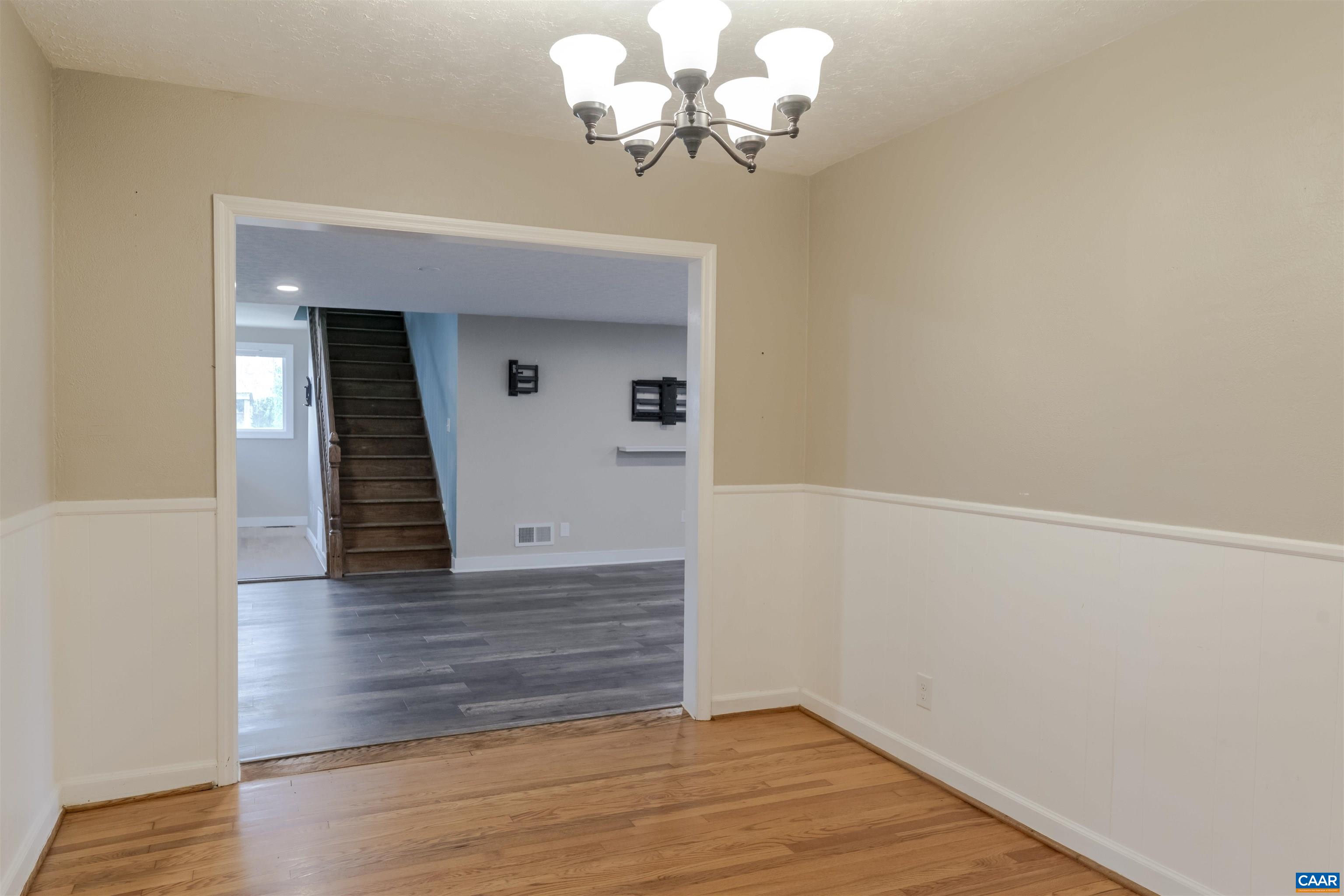 424 OAK AVE, WAYNESBORO, Virginia 22980, 7 Bedrooms Bedrooms, ,3 BathroomsBathrooms,Residential,Home Sweet Home,424 OAK AVE,674353 MLS # 674353