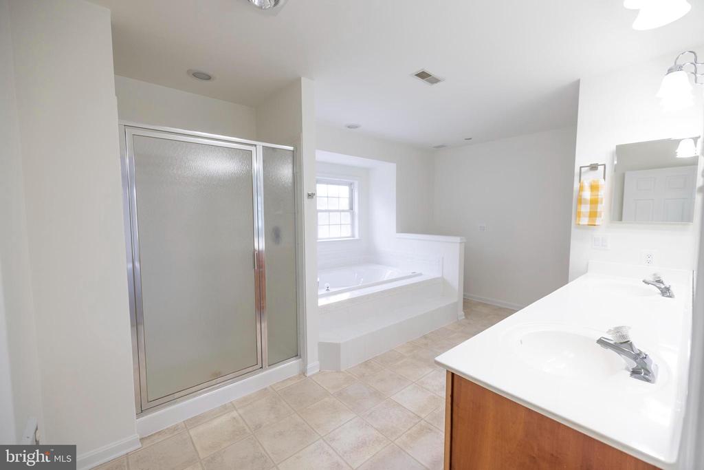 10497 BUCHANAN LN, CULPEPER, Virginia 22701, 4 Bedrooms Bedrooms, ,3 BathroomsBathrooms,Residential,10497 BUCHANAN LN,VACU2012110 MLS # VACU2012110