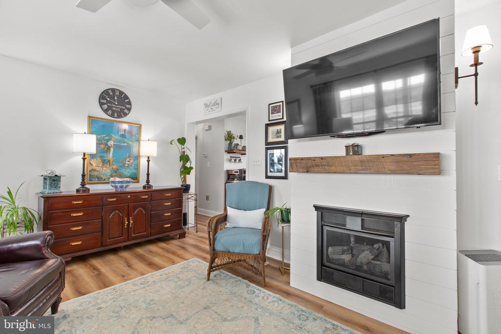 28896 HORSESHOE RD, CULPEPER, Virginia 22701, 3 Bedrooms Bedrooms, ,2 BathroomsBathrooms,Residential,28896 HORSESHOE RD,VAOR2013390 MLS # VAOR2013390