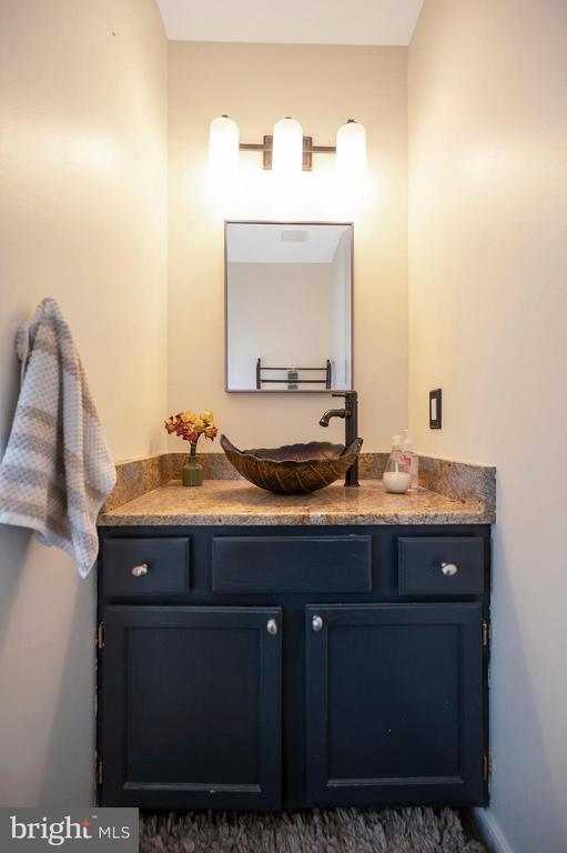 11912 OAKHURST DR, FREDERICKSBURG, Virginia 22407, 4 Bedrooms Bedrooms, ,2 BathroomsBathrooms,Residential,11912 OAKHURST DR,VASP2039674 MLS # VASP2039674