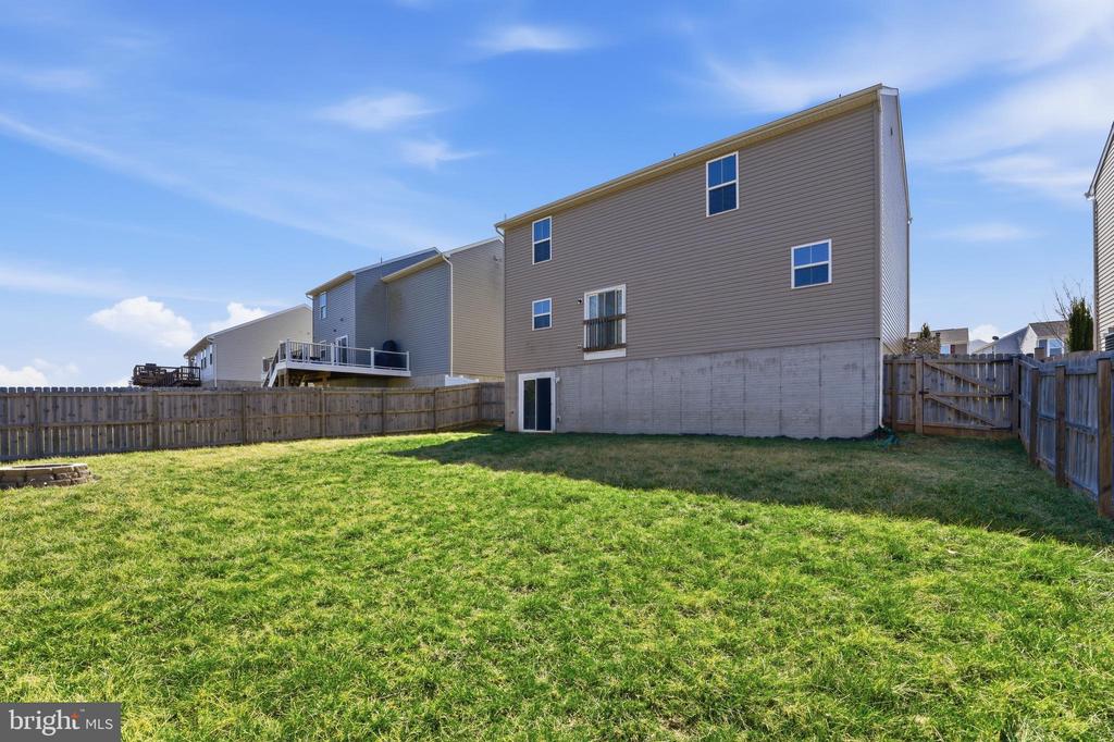 5026 GODWINS LANDING DR, REMINGTON, Virginia 22734, 4 Bedrooms Bedrooms, ,2 BathroomsBathrooms,Residential,5026 GODWINS LANDING DR,VAFQ2020930 MLS # VAFQ2020930