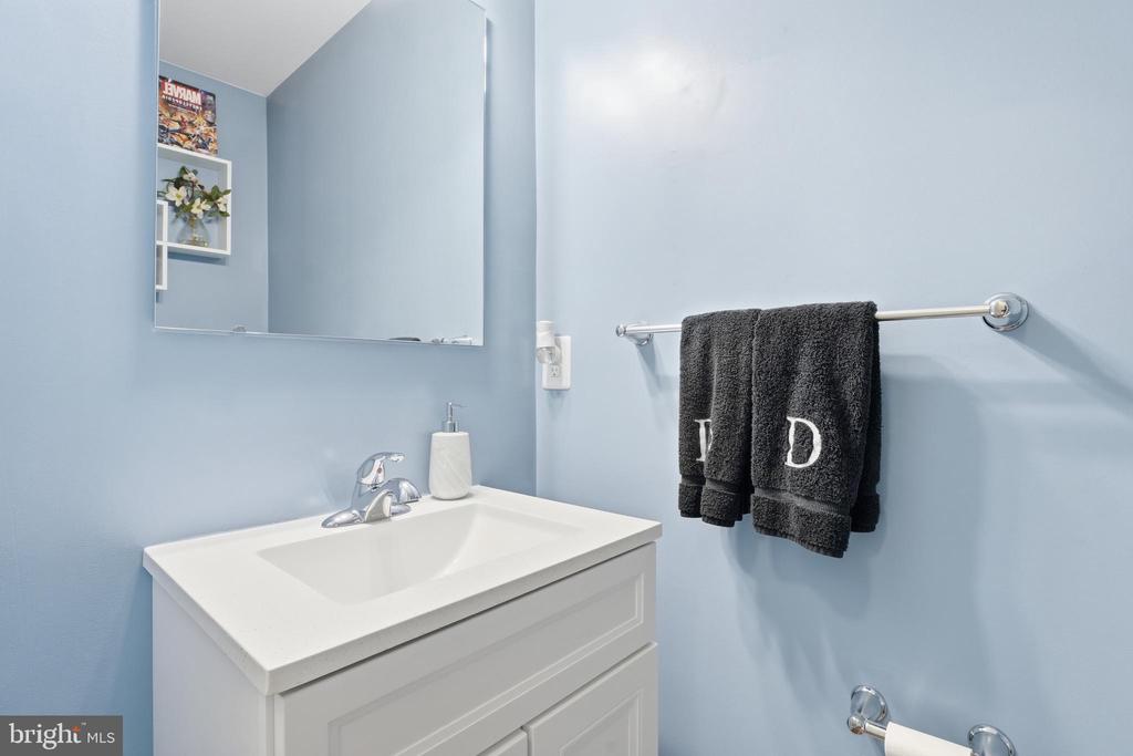 5026 GODWINS LANDING DR, REMINGTON, Virginia 22734, 4 Bedrooms Bedrooms, ,2 BathroomsBathrooms,Residential,5026 GODWINS LANDING DR,VAFQ2020930 MLS # VAFQ2020930