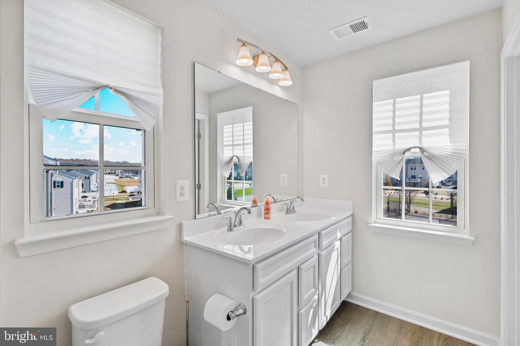 36028 COYOTE TRL, LOCUST GROVE, Virginia 22508, 3 Bedrooms Bedrooms, ,2 BathroomsBathrooms,Residential,36028 COYOTE TRL,VAOR2013522 MLS # VAOR2013522