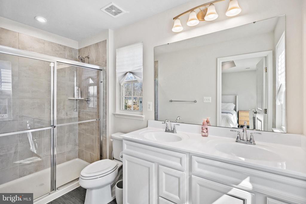 36028 COYOTE TRL, LOCUST GROVE, Virginia 22508, 3 Bedrooms Bedrooms, ,2 BathroomsBathrooms,Residential,36028 COYOTE TRL,VAOR2013522 MLS # VAOR2013522