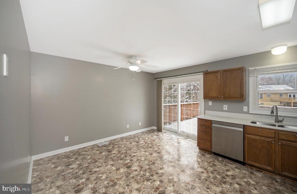 11615 JOY LN, FREDERICKSBURG, Virginia 22407, 4 Bedrooms Bedrooms, ,2 BathroomsBathrooms,Residential,11615 JOY LN,VASP2039626 MLS # VASP2039626