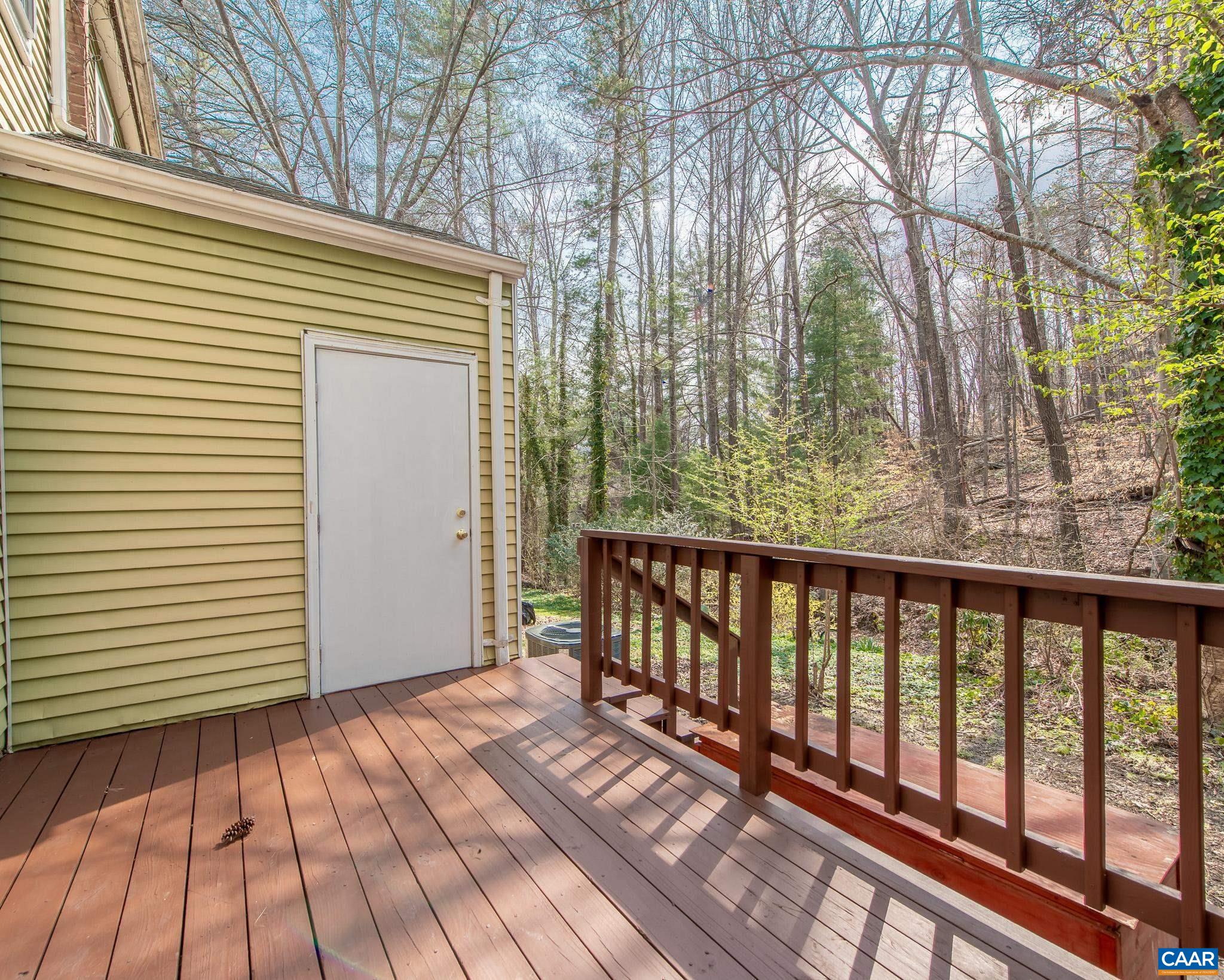 138 SCARBOROUGH PL, CHARLOTTESVILLE, Virginia 22903, 3 Bedrooms Bedrooms, ,1 BathroomBathrooms,Residential,138 SCARBOROUGH PL,674356 MLS # 674356