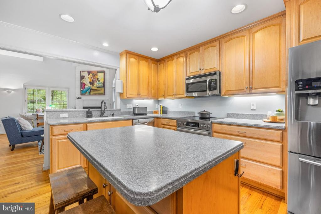 198 JEFFERSON DR, PALMYRA, Virginia 22963, 4 Bedrooms Bedrooms, ,3 BathroomsBathrooms,Residential,198 JEFFERSON DR,VAFN2000530 MLS # VAFN2000530