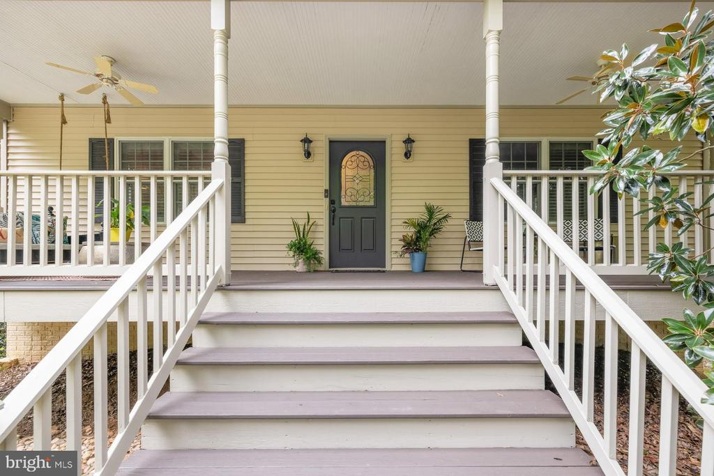 198 JEFFERSON DR, PALMYRA, Virginia 22963, 4 Bedrooms Bedrooms, ,3 BathroomsBathrooms,Residential,198 JEFFERSON DR,VAFN2000530 MLS # VAFN2000530