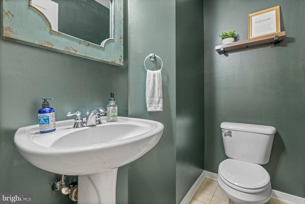 198 JEFFERSON DR, PALMYRA, Virginia 22963, 4 Bedrooms Bedrooms, ,3 BathroomsBathrooms,Residential,198 JEFFERSON DR,VAFN2000530 MLS # VAFN2000530