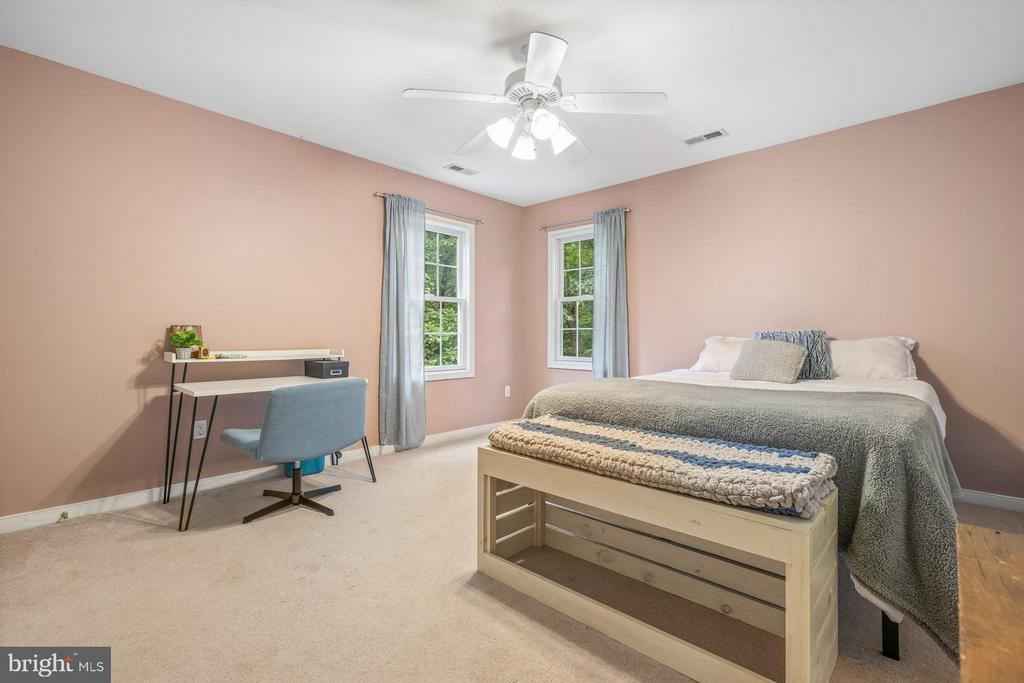 198 JEFFERSON DR, PALMYRA, Virginia 22963, 4 Bedrooms Bedrooms, ,3 BathroomsBathrooms,Residential,198 JEFFERSON DR,VAFN2000530 MLS # VAFN2000530