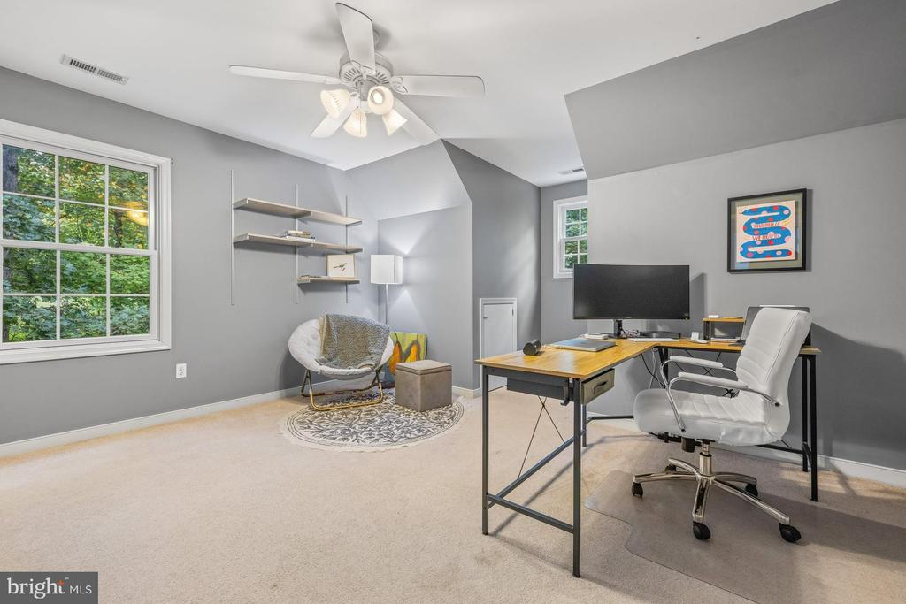 198 JEFFERSON DR, PALMYRA, Virginia 22963, 4 Bedrooms Bedrooms, ,3 BathroomsBathrooms,Residential,198 JEFFERSON DR,VAFN2000530 MLS # VAFN2000530