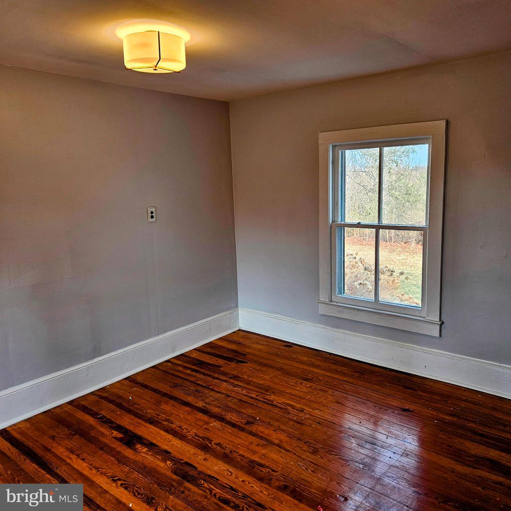 15660 REVA RD, REVA, Virginia 22735, 4 Bedrooms Bedrooms, ,2 BathroomsBathrooms,Residential,15660 REVA RD,VACU2012968 MLS # VACU2012968