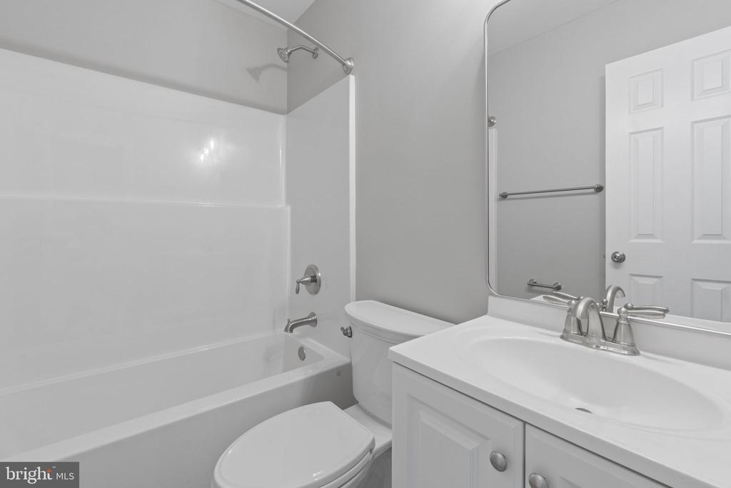 11332 COX MILL RD, GORDONSVILLE, Virginia 22942, 2 Bedrooms Bedrooms, ,2 BathroomsBathrooms,Residential,11332 COX MILL RD,VAOR2013414 MLS # VAOR2013414