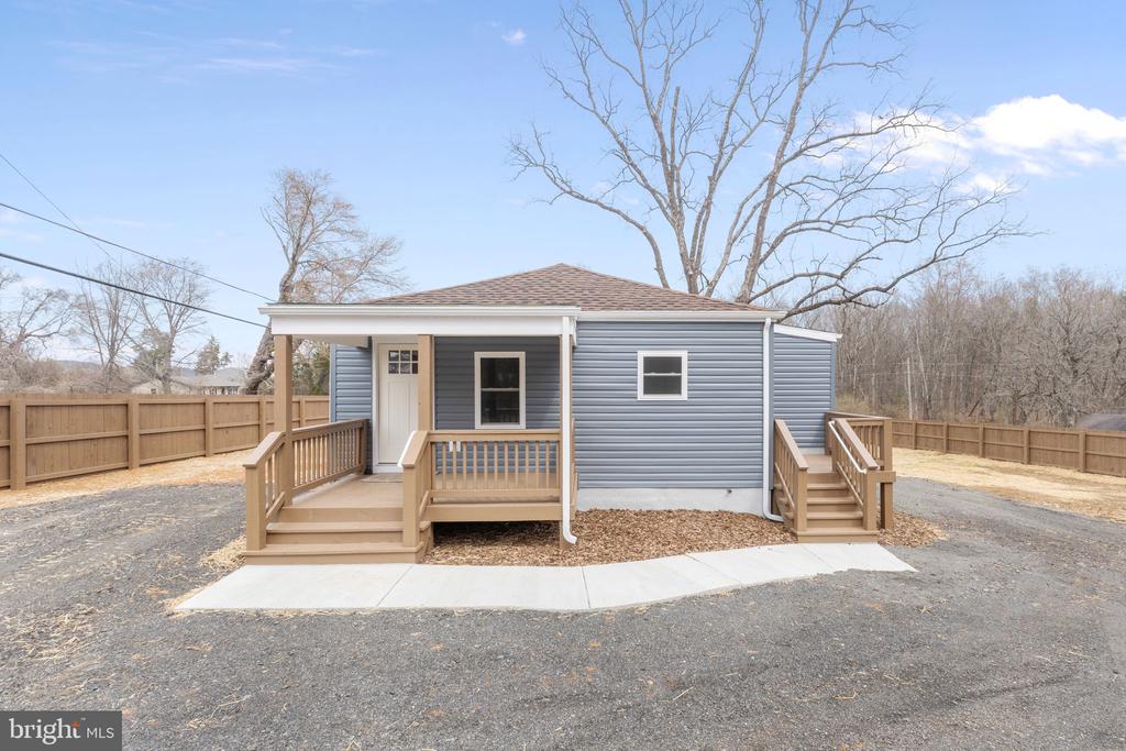 11332 COX MILL RD, GORDONSVILLE, Virginia 22942, 2 Bedrooms Bedrooms, ,2 BathroomsBathrooms,Residential,11332 COX MILL RD,VAOR2013414 MLS # VAOR2013414