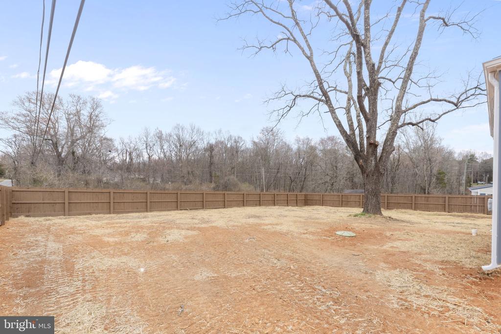 11332 COX MILL RD, GORDONSVILLE, Virginia 22942, 2 Bedrooms Bedrooms, ,2 BathroomsBathrooms,Residential,11332 COX MILL RD,VAOR2013414 MLS # VAOR2013414