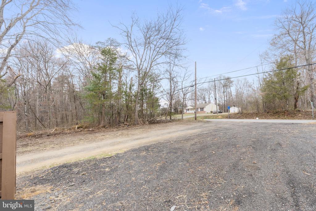 11332 COX MILL RD, GORDONSVILLE, Virginia 22942, 2 Bedrooms Bedrooms, ,2 BathroomsBathrooms,Residential,11332 COX MILL RD,VAOR2013414 MLS # VAOR2013414