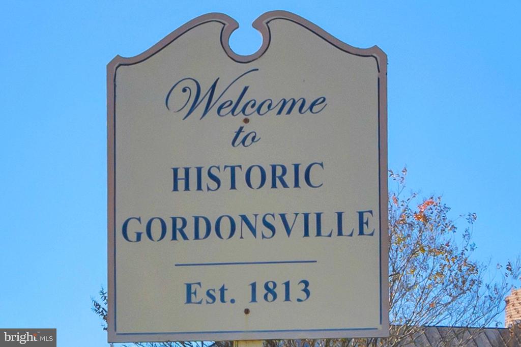 11332 COX MILL RD, GORDONSVILLE, Virginia 22942, 2 Bedrooms Bedrooms, ,2 BathroomsBathrooms,Residential,11332 COX MILL RD,VAOR2013414 MLS # VAOR2013414