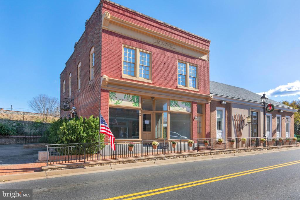 11332 COX MILL RD, GORDONSVILLE, Virginia 22942, 2 Bedrooms Bedrooms, ,2 BathroomsBathrooms,Residential,11332 COX MILL RD,VAOR2013414 MLS # VAOR2013414