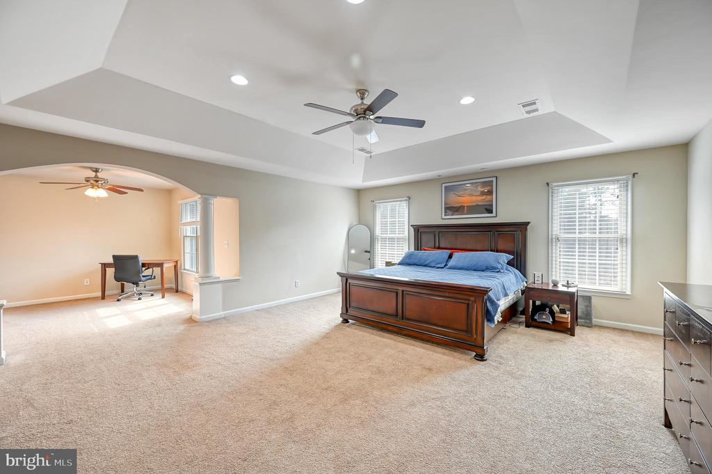 9490 VANREENAN WAY, SPOTSYLVANIA, Virginia 22551, 5 Bedrooms Bedrooms, ,4 BathroomsBathrooms,Residential,9490 VANREENAN WAY,VASP2039874 MLS # VASP2039874