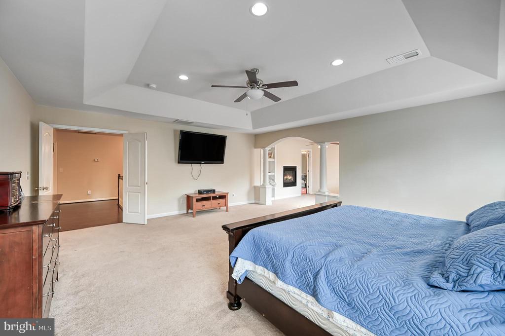 9490 VANREENAN WAY, SPOTSYLVANIA, Virginia 22551, 5 Bedrooms Bedrooms, ,4 BathroomsBathrooms,Residential,9490 VANREENAN WAY,VASP2039874 MLS # VASP2039874