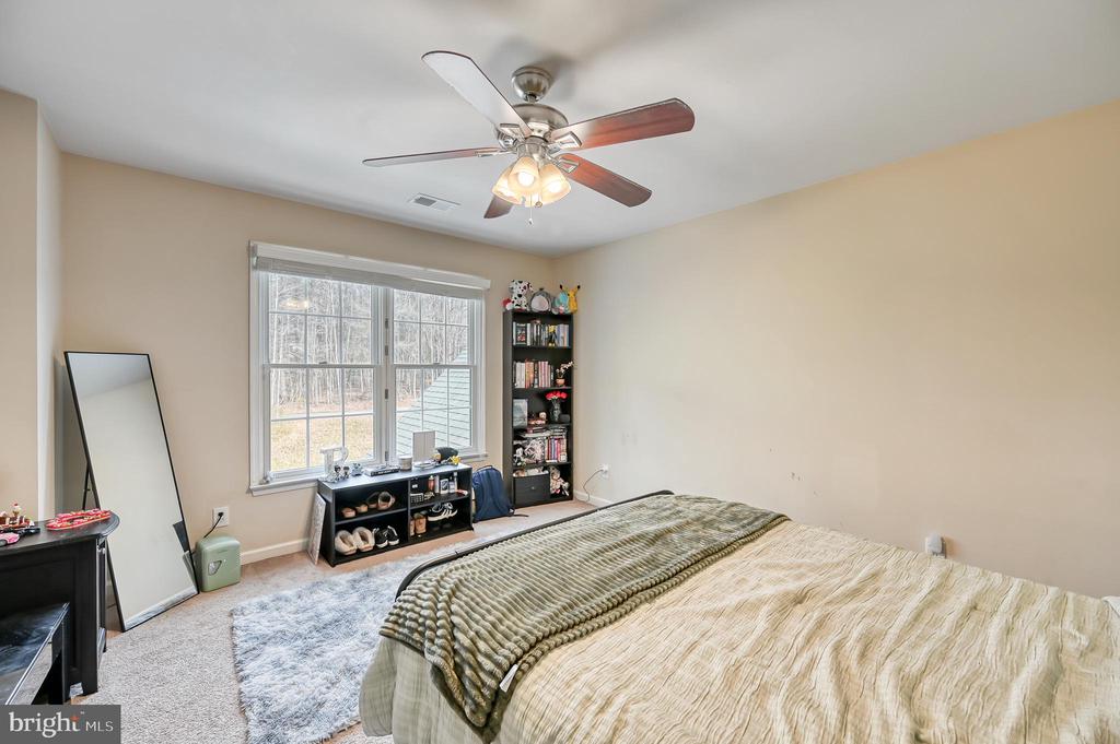 9490 VANREENAN WAY, SPOTSYLVANIA, Virginia 22551, 5 Bedrooms Bedrooms, ,4 BathroomsBathrooms,Residential,9490 VANREENAN WAY,VASP2039874 MLS # VASP2039874