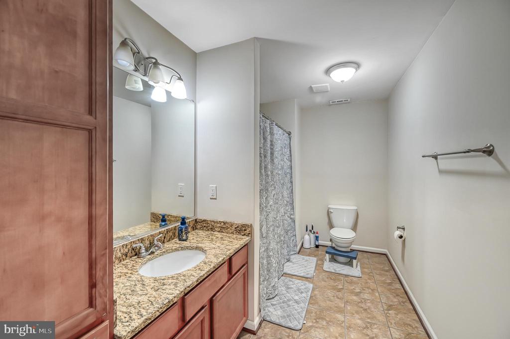 9490 VANREENAN WAY, SPOTSYLVANIA, Virginia 22551, 5 Bedrooms Bedrooms, ,4 BathroomsBathrooms,Residential,9490 VANREENAN WAY,VASP2039874 MLS # VASP2039874