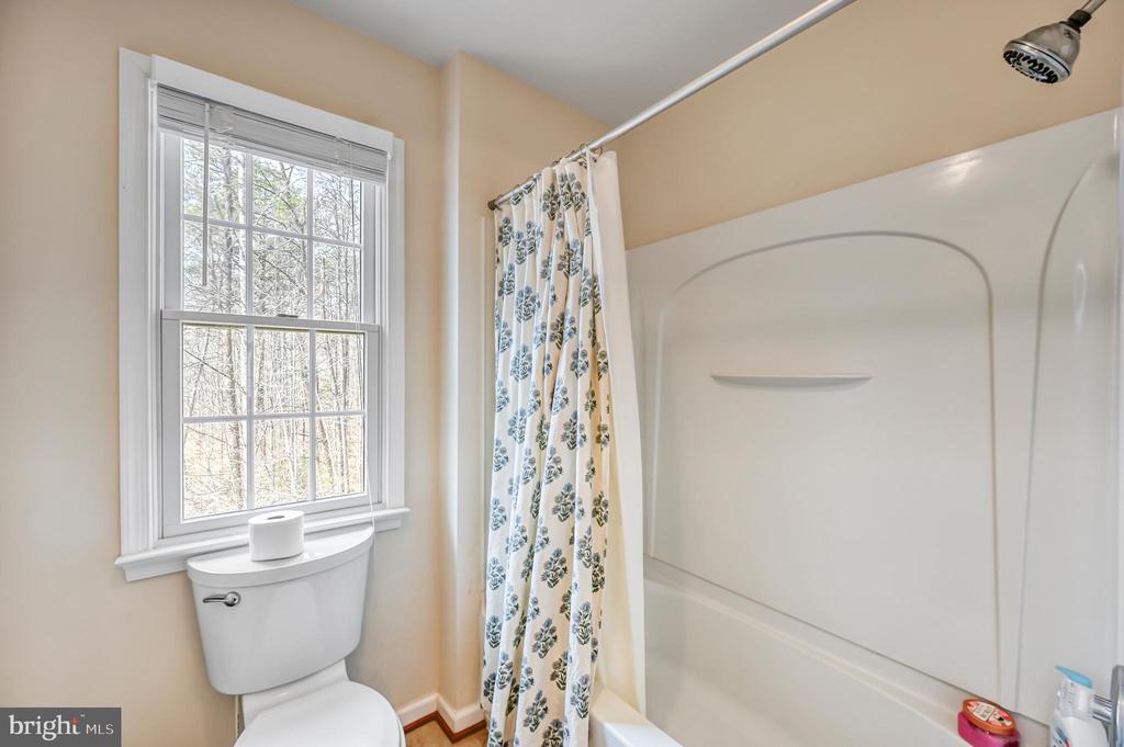 9490 VANREENAN WAY, SPOTSYLVANIA, Virginia 22551, 5 Bedrooms Bedrooms, ,4 BathroomsBathrooms,Residential,9490 VANREENAN WAY,VASP2039874 MLS # VASP2039874