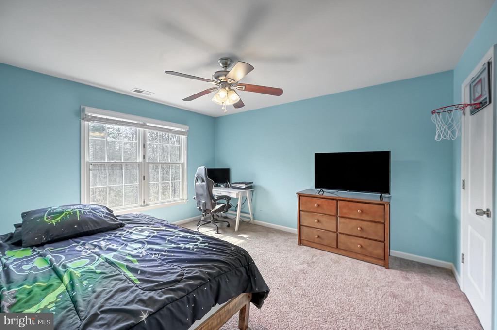 9490 VANREENAN WAY, SPOTSYLVANIA, Virginia 22551, 5 Bedrooms Bedrooms, ,4 BathroomsBathrooms,Residential,9490 VANREENAN WAY,VASP2039874 MLS # VASP2039874