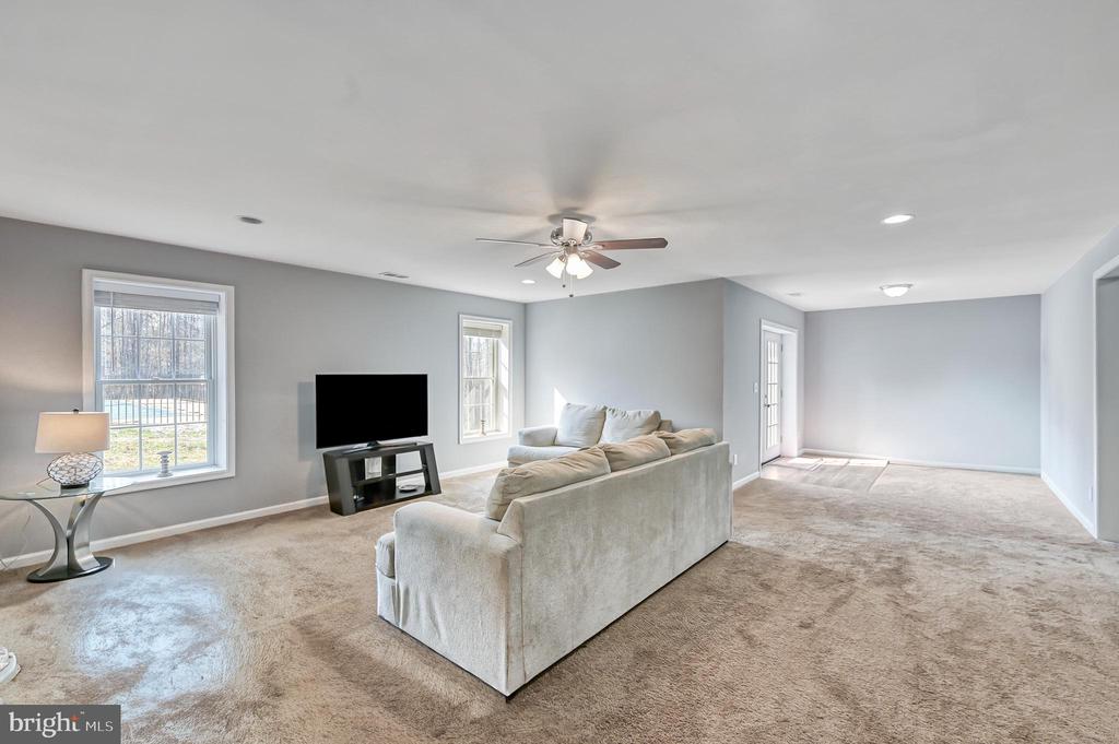 9490 VANREENAN WAY, SPOTSYLVANIA, Virginia 22551, 5 Bedrooms Bedrooms, ,4 BathroomsBathrooms,Residential,9490 VANREENAN WAY,VASP2039874 MLS # VASP2039874