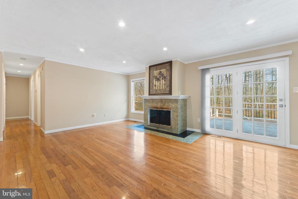 215 LAKEWOOD LANDING DR, BUMPASS, Virginia 23024, 3 Bedrooms Bedrooms, ,2 BathroomsBathrooms,Residential,215 LAKEWOOD LANDING DR,VALA2009444 MLS # VALA2009444