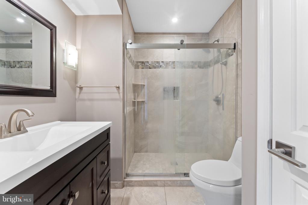 215 LAKEWOOD LANDING DR, BUMPASS, Virginia 23024, 3 Bedrooms Bedrooms, ,2 BathroomsBathrooms,Residential,215 LAKEWOOD LANDING DR,VALA2009444 MLS # VALA2009444