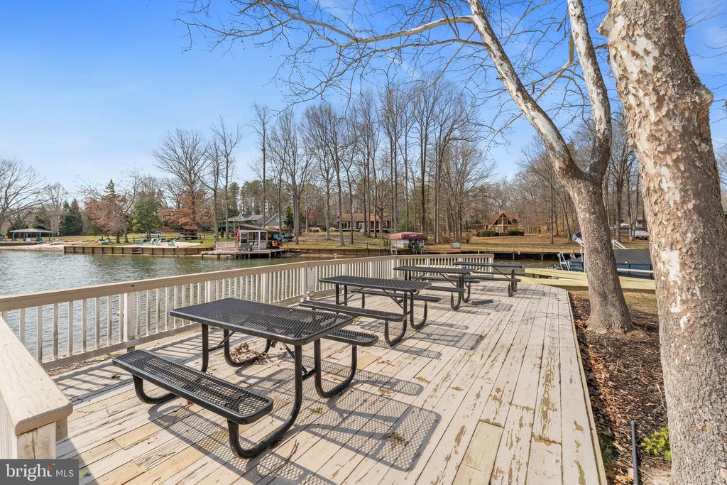 215 LAKEWOOD LANDING DR, BUMPASS, Virginia 23024, 3 Bedrooms Bedrooms, ,2 BathroomsBathrooms,Residential,215 LAKEWOOD LANDING DR,VALA2009444 MLS # VALA2009444