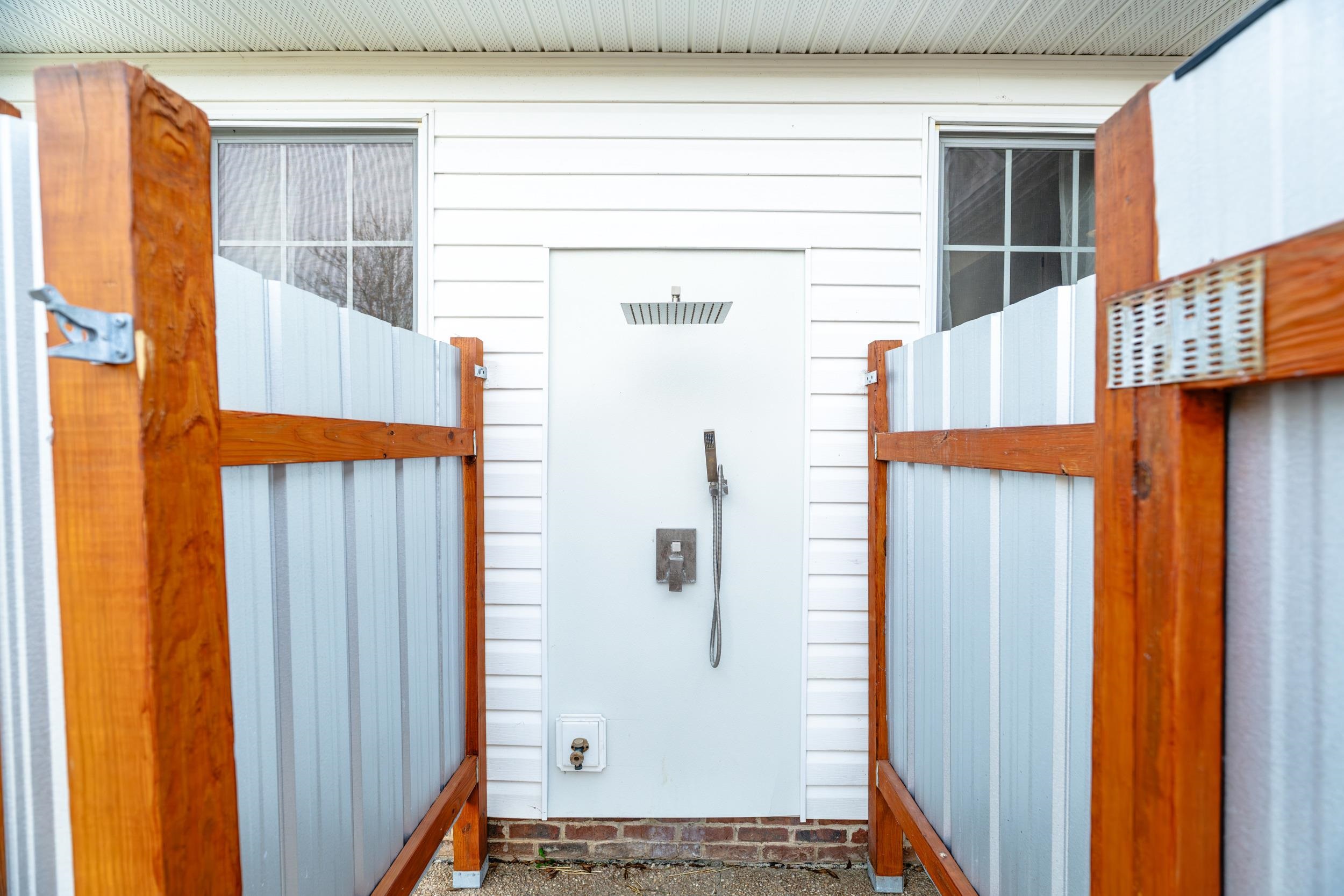 173 EASTWOOD DR, STAUNTON, Virginia 24401, 4 Bedrooms Bedrooms, ,3 BathroomsBathrooms,Residential,173 EASTWOOD DR,674376 MLS # 674376