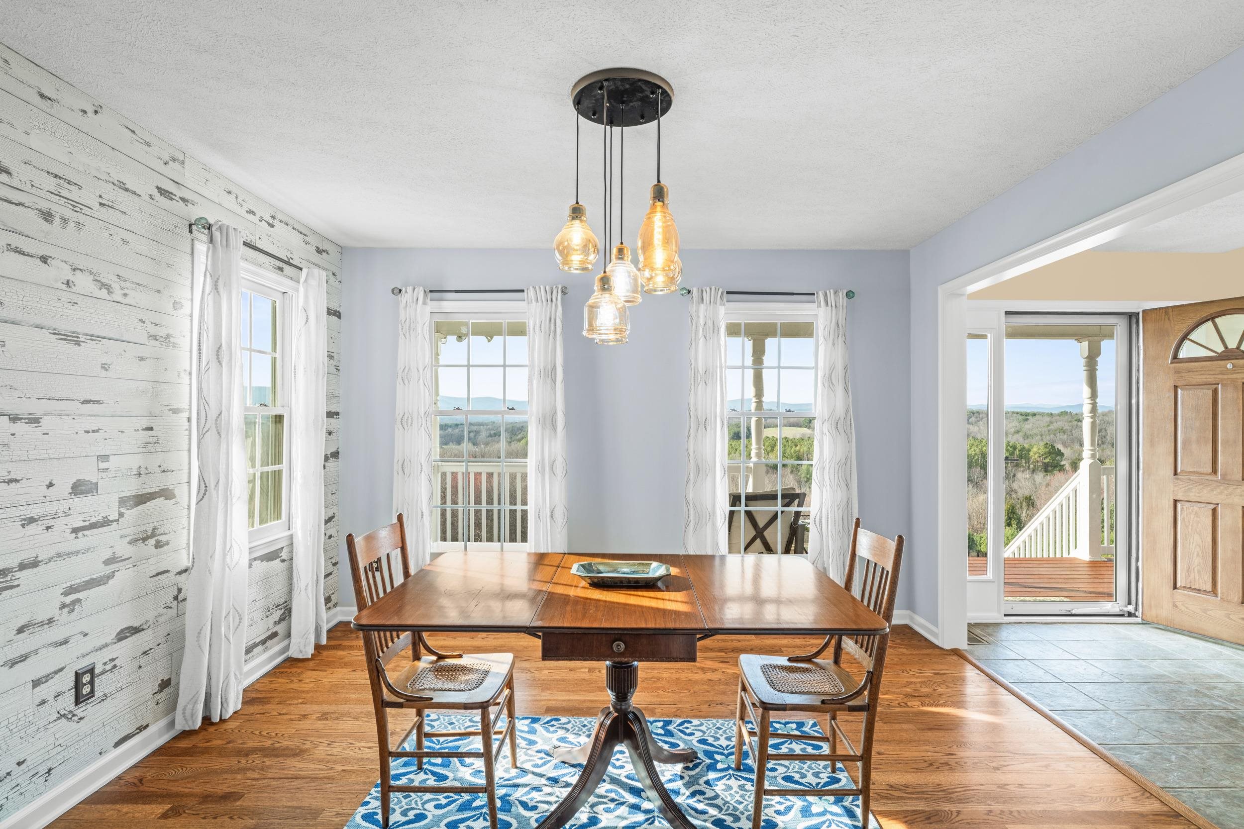 173 EASTWOOD DR, STAUNTON, Virginia 24401, 4 Bedrooms Bedrooms, ,3 BathroomsBathrooms,Residential,173 EASTWOOD DR,674376 MLS # 674376