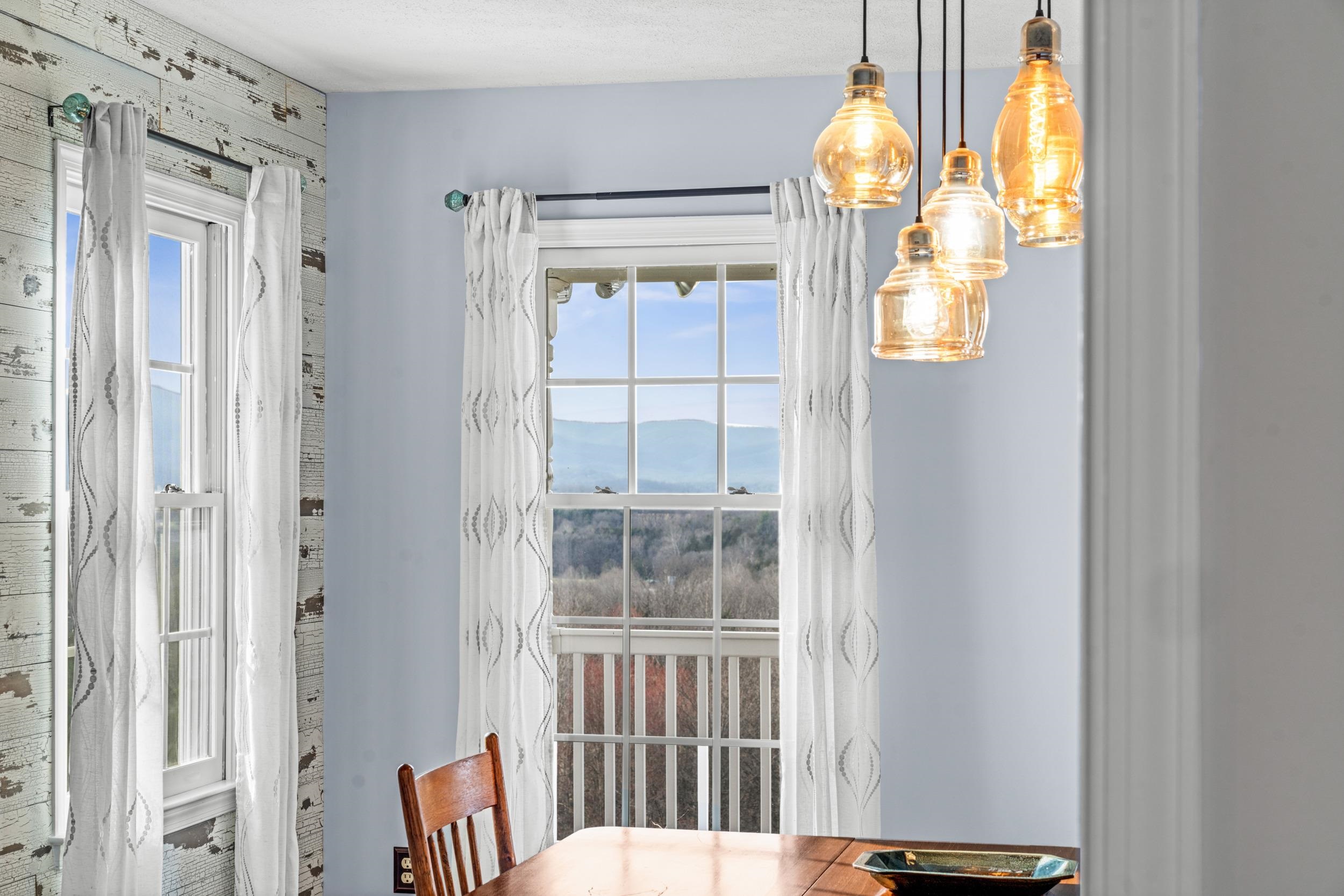 173 EASTWOOD DR, STAUNTON, Virginia 24401, 4 Bedrooms Bedrooms, ,3 BathroomsBathrooms,Residential,173 EASTWOOD DR,674376 MLS # 674376