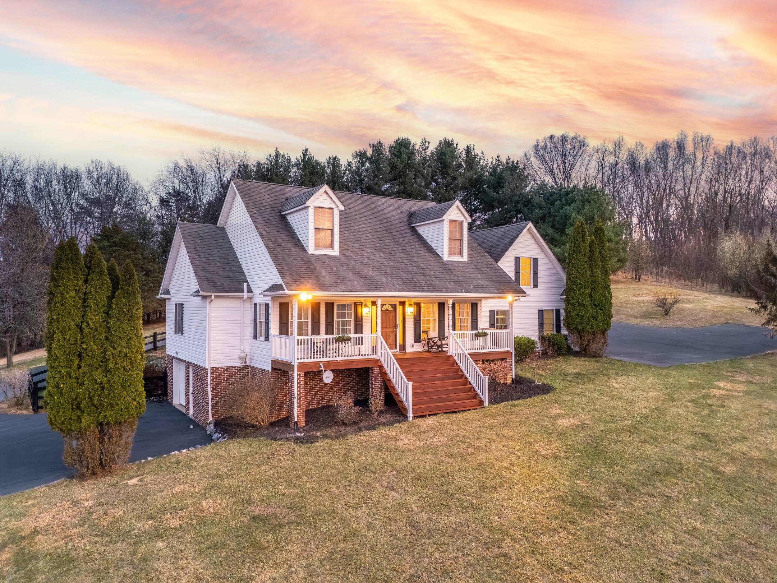 173 EASTWOOD DR, STAUNTON, Virginia 24401, 4 Bedrooms Bedrooms, ,3 BathroomsBathrooms,Residential,173 EASTWOOD DR,674376 MLS # 674376