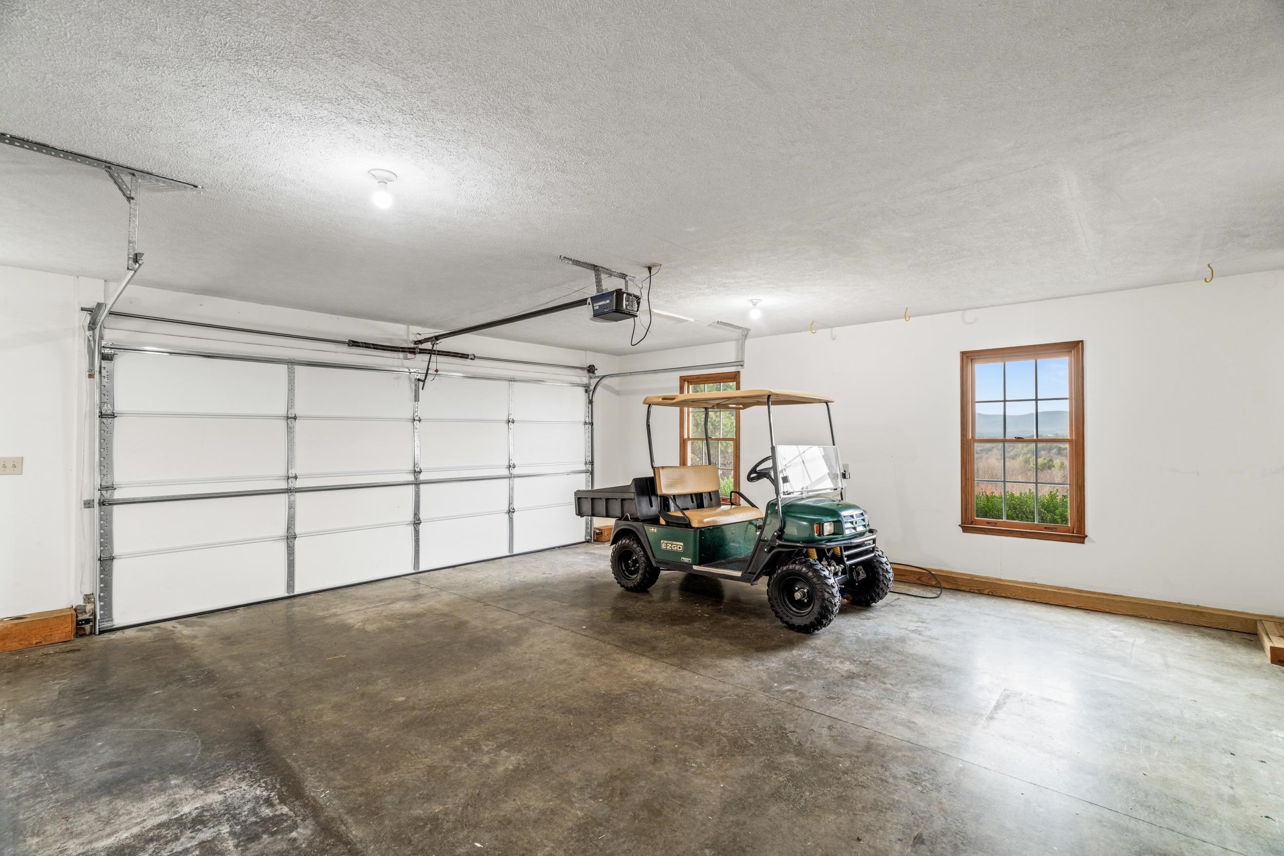 173 EASTWOOD DR, STAUNTON, Virginia 24401, 4 Bedrooms Bedrooms, ,3 BathroomsBathrooms,Residential,173 EASTWOOD DR,674376 MLS # 674376