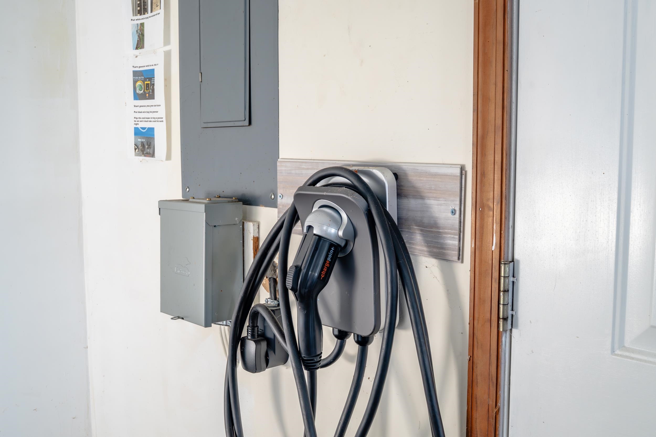 173 EASTWOOD DR, STAUNTON, Virginia 24401, 4 Bedrooms Bedrooms, ,3 BathroomsBathrooms,Residential,173 EASTWOOD DR,674376 MLS # 674376