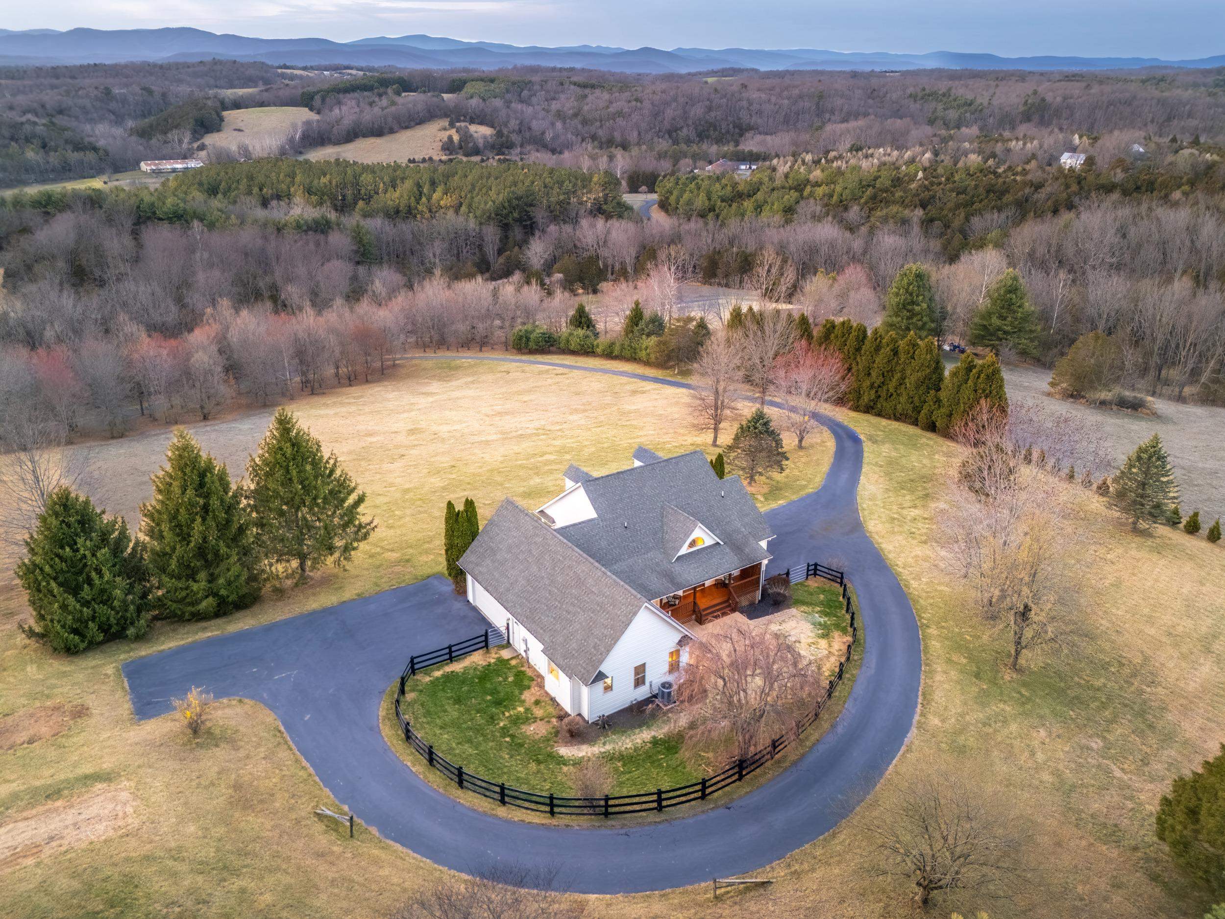 173 EASTWOOD DR, STAUNTON, Virginia 24401, 4 Bedrooms Bedrooms, ,3 BathroomsBathrooms,Residential,173 EASTWOOD DR,674376 MLS # 674376