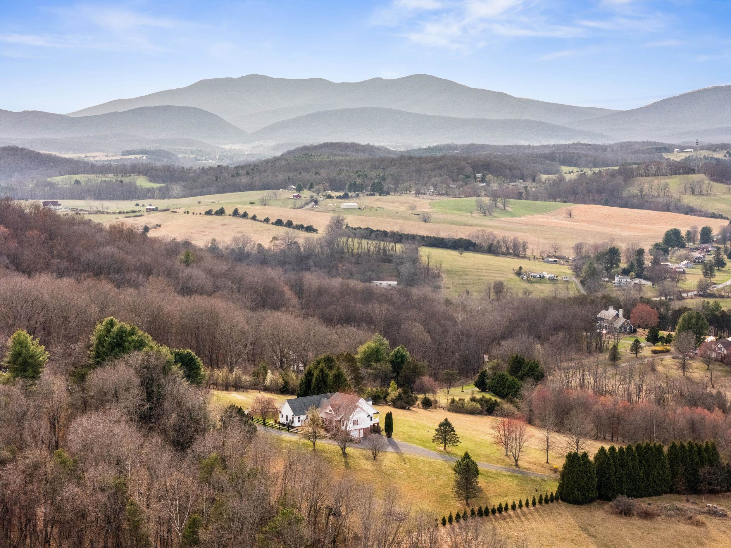 173 EASTWOOD DR, STAUNTON, Virginia 24401, 4 Bedrooms Bedrooms, ,3 BathroomsBathrooms,Residential,173 EASTWOOD DR,674376 MLS # 674376