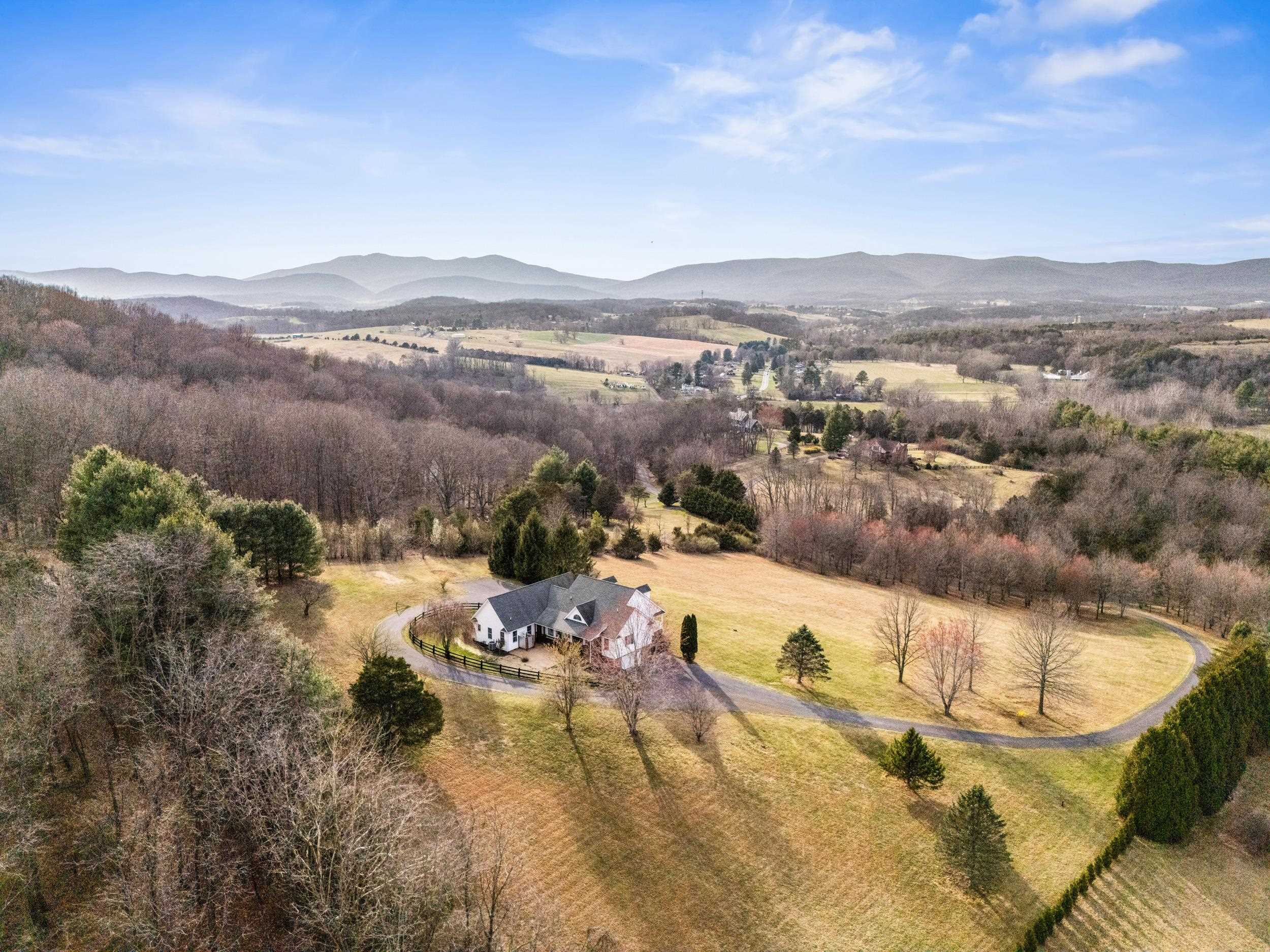 173 EASTWOOD DR, STAUNTON, Virginia 24401, 4 Bedrooms Bedrooms, ,3 BathroomsBathrooms,Residential,173 EASTWOOD DR,674376 MLS # 674376