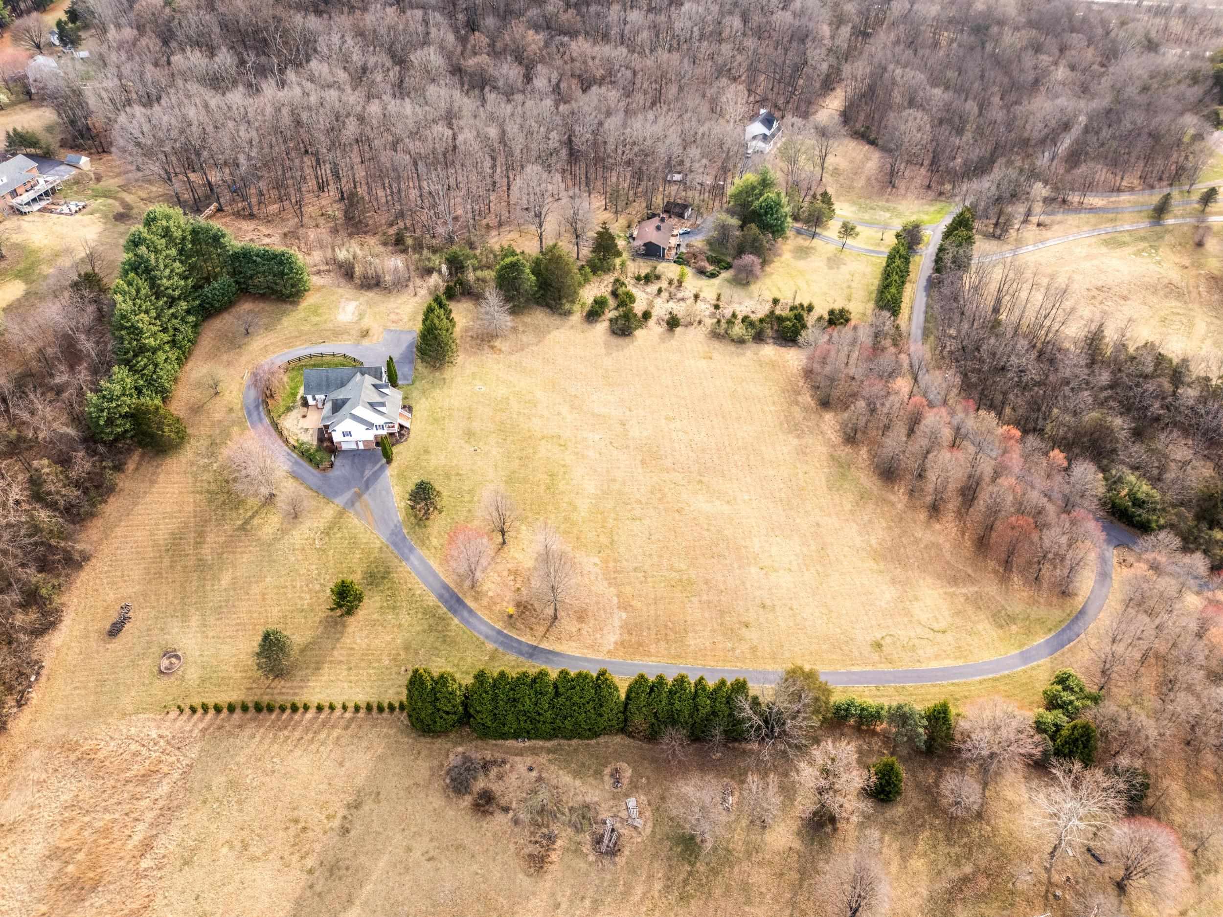 173 EASTWOOD DR, STAUNTON, Virginia 24401, 4 Bedrooms Bedrooms, ,3 BathroomsBathrooms,Residential,173 EASTWOOD DR,674376 MLS # 674376