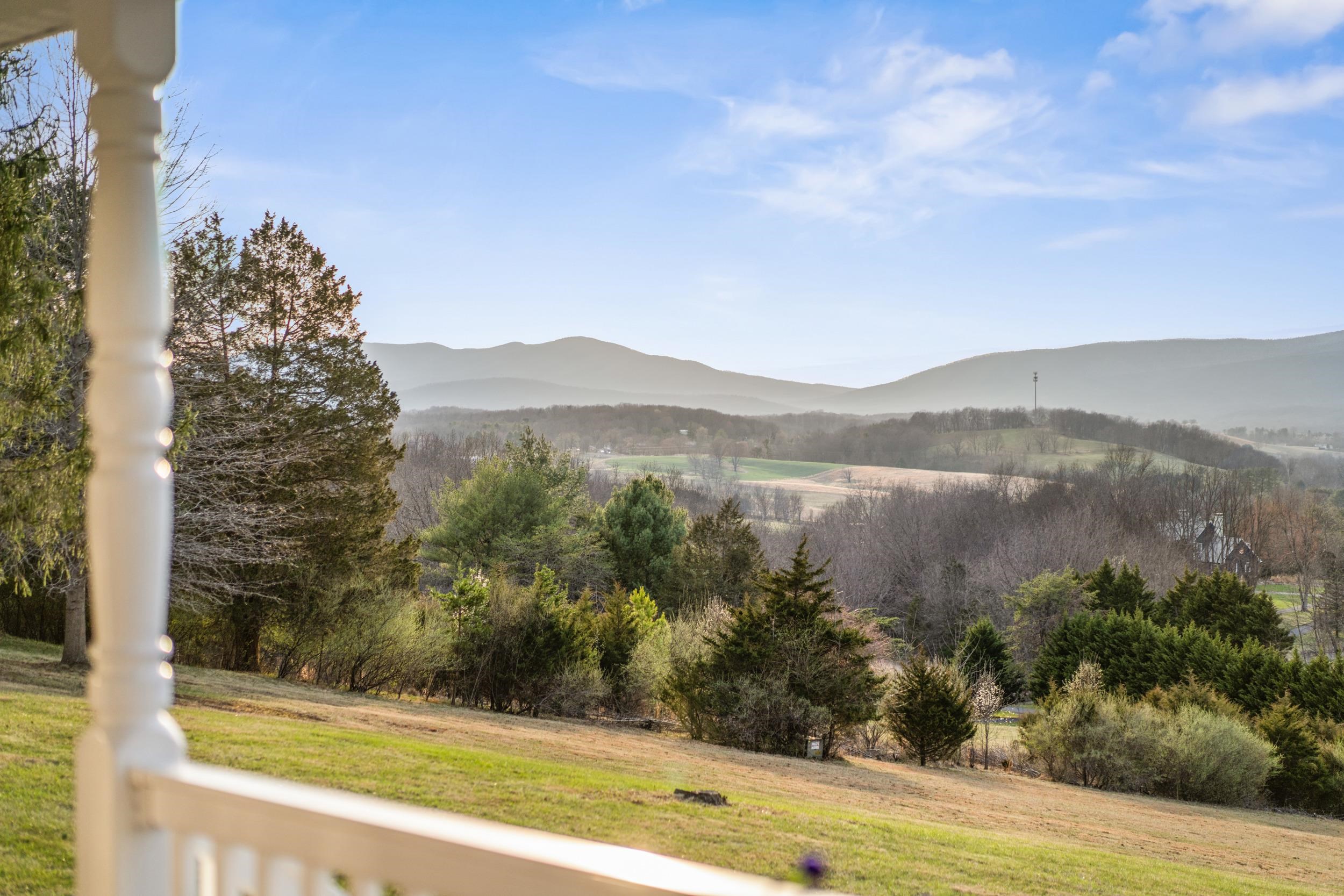 173 EASTWOOD DR, STAUNTON, Virginia 24401, 4 Bedrooms Bedrooms, ,3 BathroomsBathrooms,Residential,173 EASTWOOD DR,674376 MLS # 674376