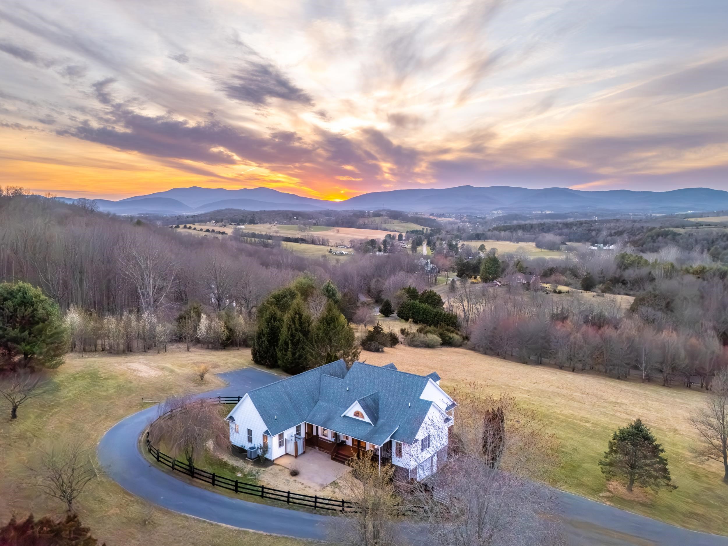 173 EASTWOOD DR, STAUNTON, Virginia 24401, 4 Bedrooms Bedrooms, ,3 BathroomsBathrooms,Residential,173 EASTWOOD DR,674376 MLS # 674376