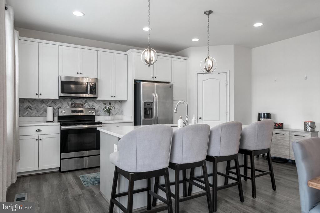 6317 COURTLAND PARK DR, FREDERICKSBURG, Virginia 22407, 4 Bedrooms Bedrooms, ,3 BathroomsBathrooms,Residential,6317 COURTLAND PARK DR,VASP2038778 MLS # VASP2038778