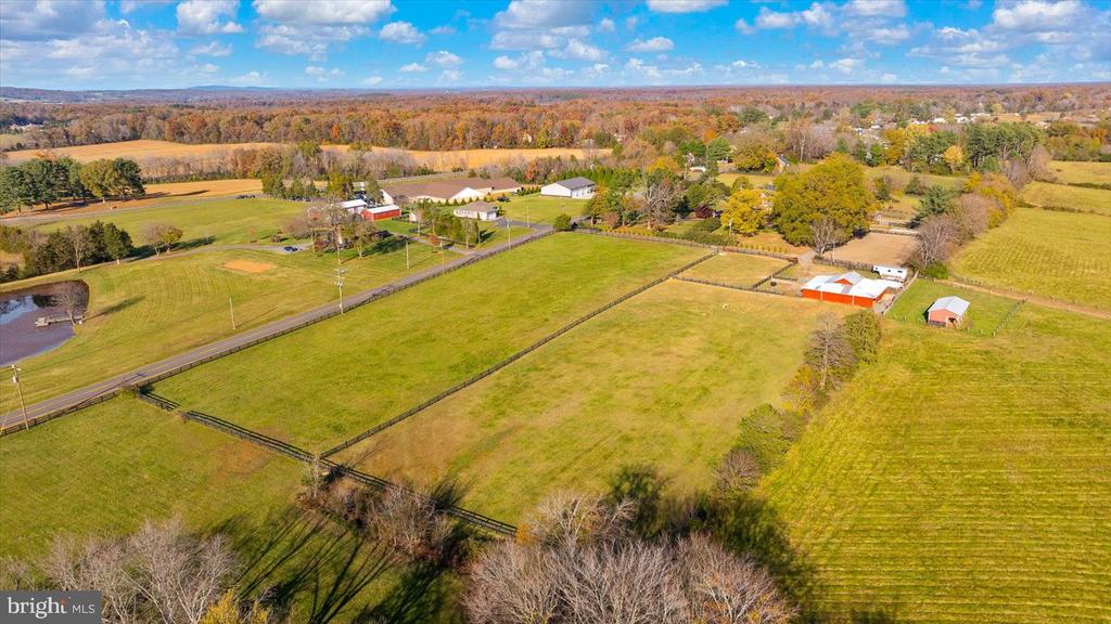 23494 VILLAGE RD, UNIONVILLE, Virginia 22567, 6 Bedrooms Bedrooms, ,4 BathroomsBathrooms,Residential,Lynn Haven Manor,23494 VILLAGE RD,VAOR2013488 MLS # VAOR2013488