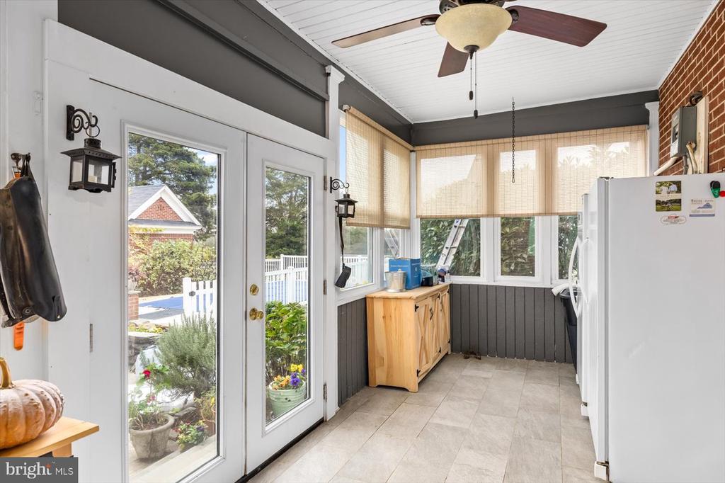 23494 VILLAGE RD, UNIONVILLE, Virginia 22567, 6 Bedrooms Bedrooms, ,4 BathroomsBathrooms,Residential,Lynn Haven Manor,23494 VILLAGE RD,VAOR2013488 MLS # VAOR2013488