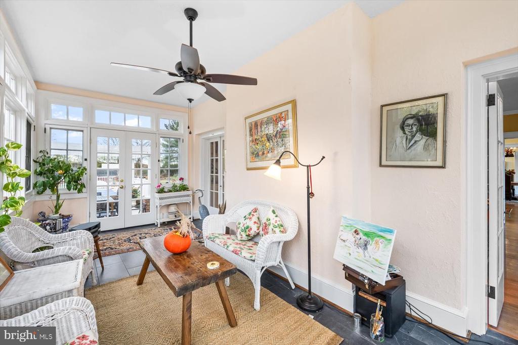 23494 VILLAGE RD, UNIONVILLE, Virginia 22567, 6 Bedrooms Bedrooms, ,4 BathroomsBathrooms,Residential,Lynn Haven Manor,23494 VILLAGE RD,VAOR2013488 MLS # VAOR2013488